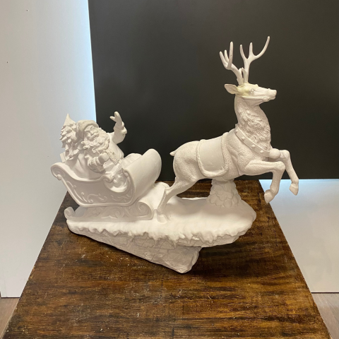 Noel Baba ve Kızaklı Geyik